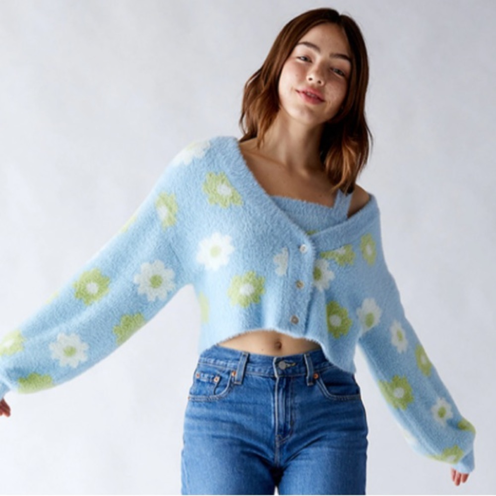 PacSun fuzzy Kendall & Kylie flower cardigan and tank top